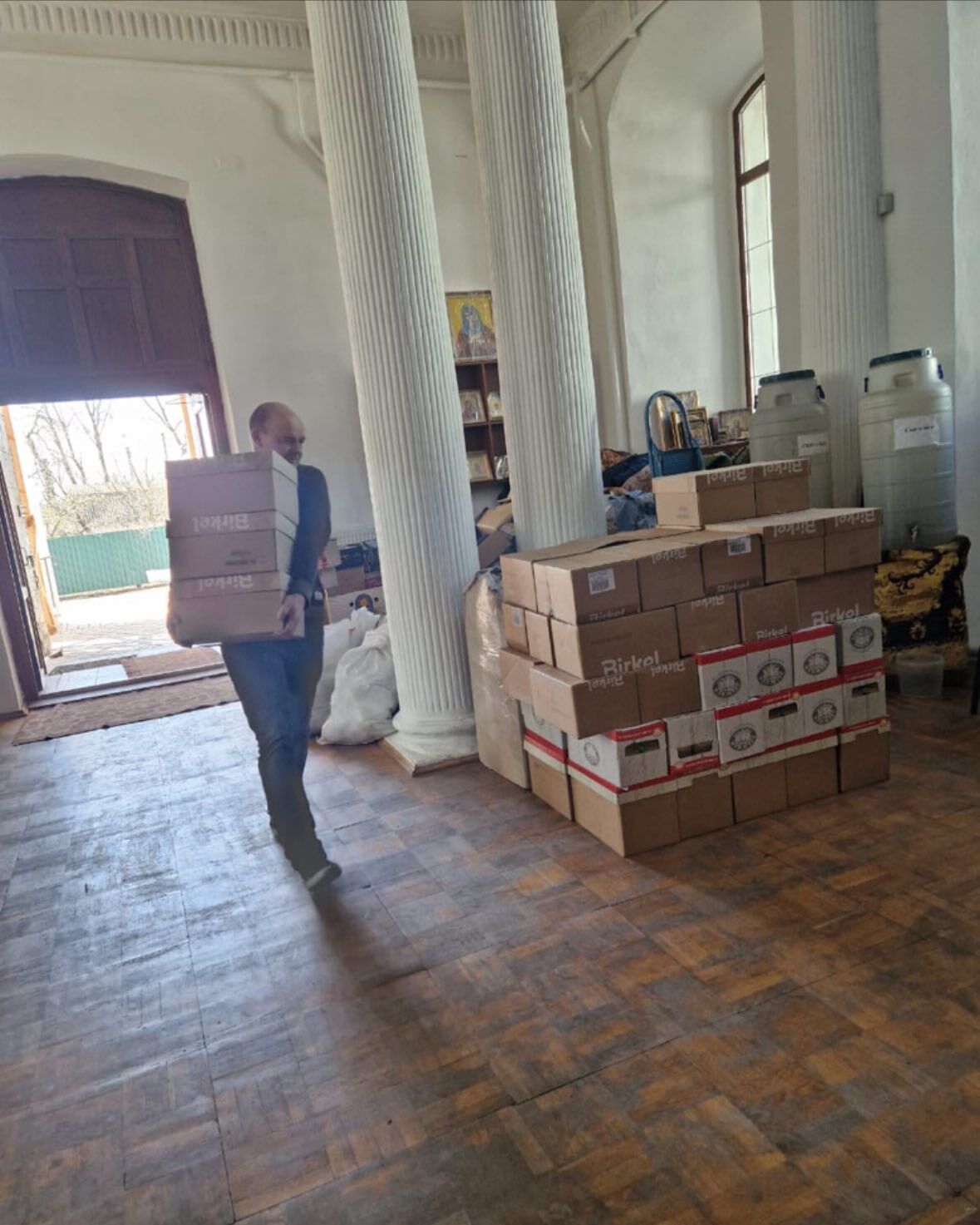 Был настоящим патриотом, до последнего помогал армии: РФ убила в Нежине волонтера. Фото