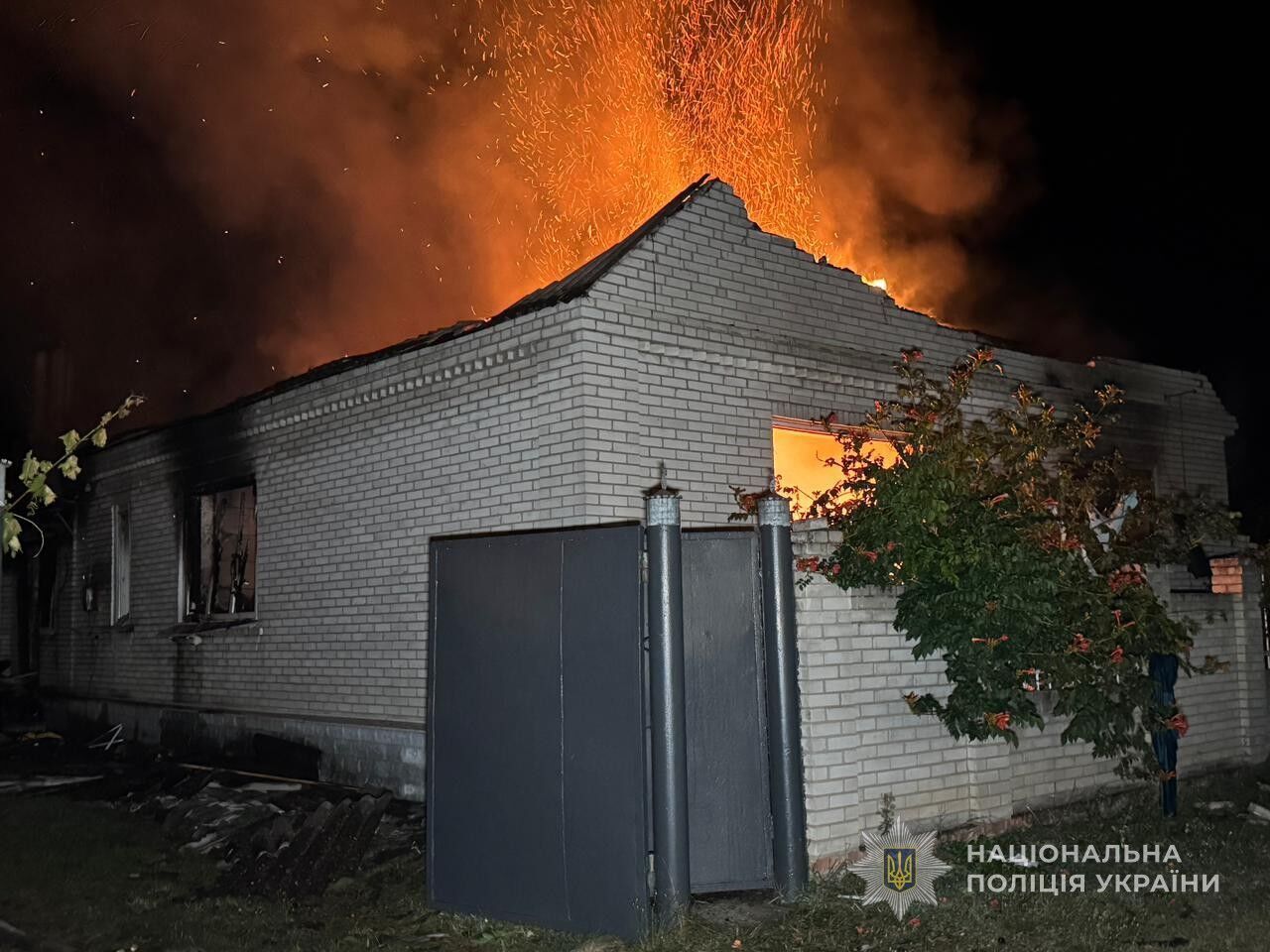 Росія атакувала дронами Охтирку на Сумщині: поранено 14 людей, серед них діти. Фото та відео