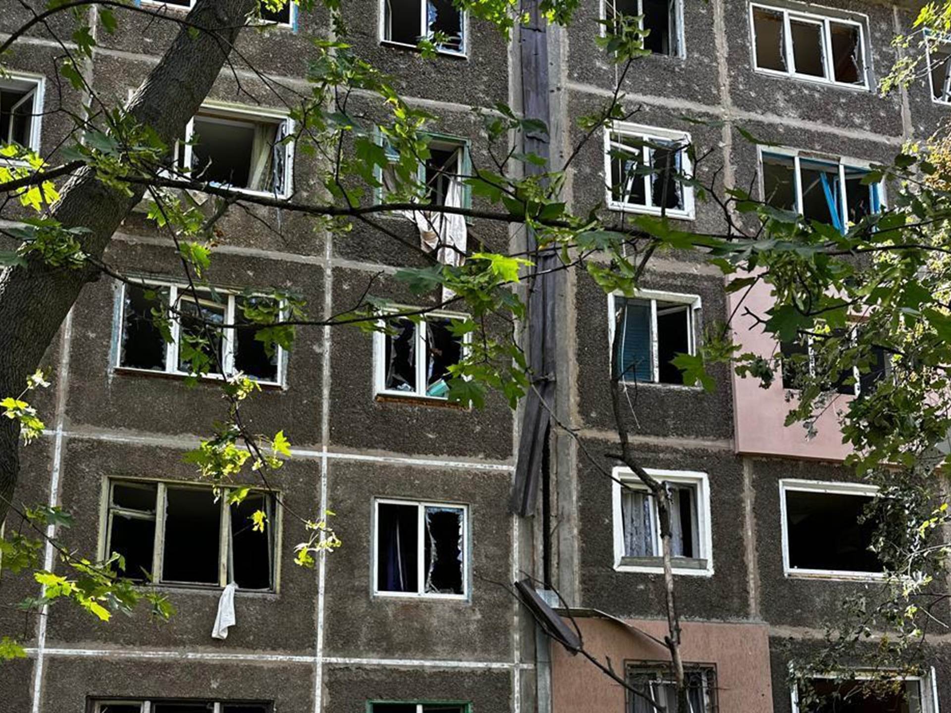 Россия ударила "Смерчем" по Константиновке: трое погибших, четверо раненых. Фото