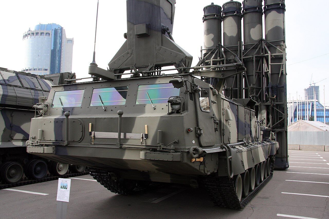 Перетворили на брухт: на Запорізькому напрямку нацгвардійці знищили російський ЗРК С-300В за $40 млн. Відео