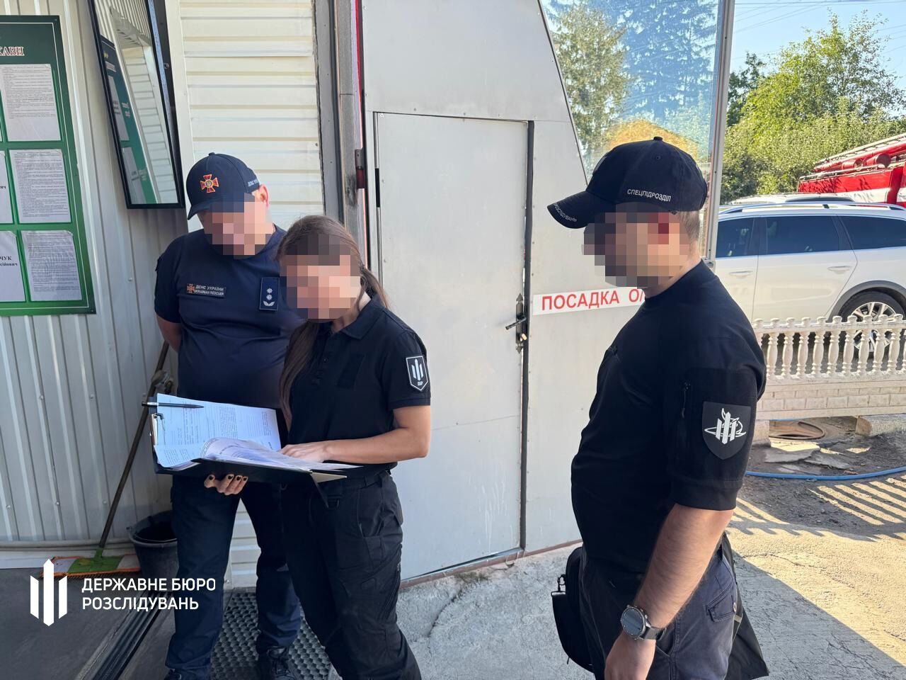 Змушував підлеглих зводити йому будинки: ДБР повідомило про підозру ексначальнику ДСНС на Вінниччині. Фото