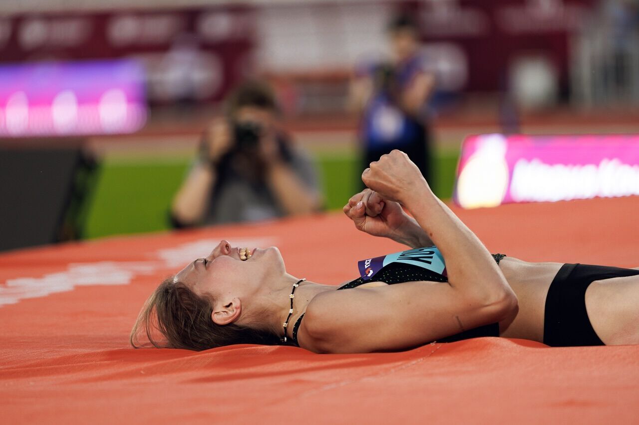 "Мені прикро, мені боляче. Я відверто реву". Російську суперницю Магучіх довели до сліз результати українок