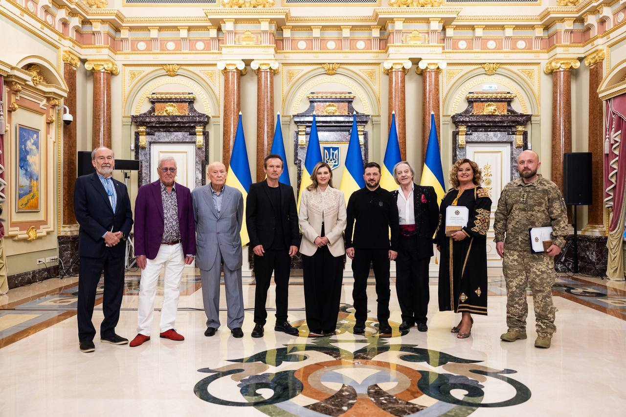 Зеленський вручив відзнаки "Національна легенда України" з нагоди Дня Незалежності. Фото й відео