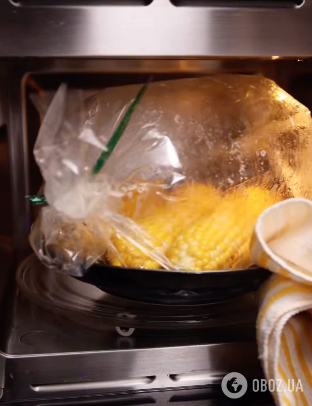 Як приготувати кукурудзу в мікрохвильовці