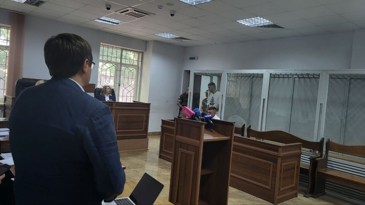 Відбулось засідання у справі про вбивство підлітка на фунікулері у Києві: суд допитав обвинувачуваного Косова. Фото та відео