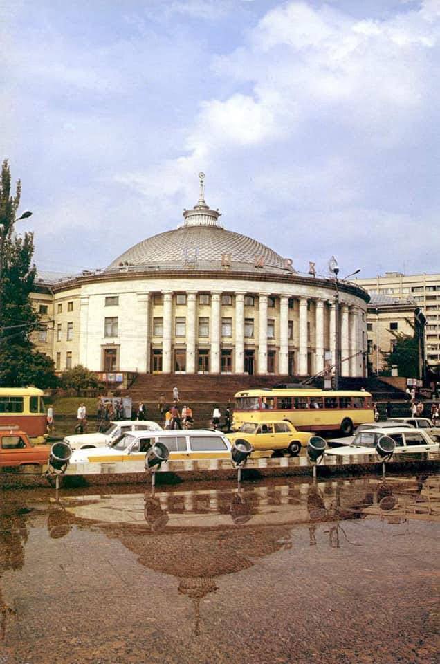 За несколько лет до независимости Украины: как выглядел Киев в 1987 году с высоты птичьего полета. Фото