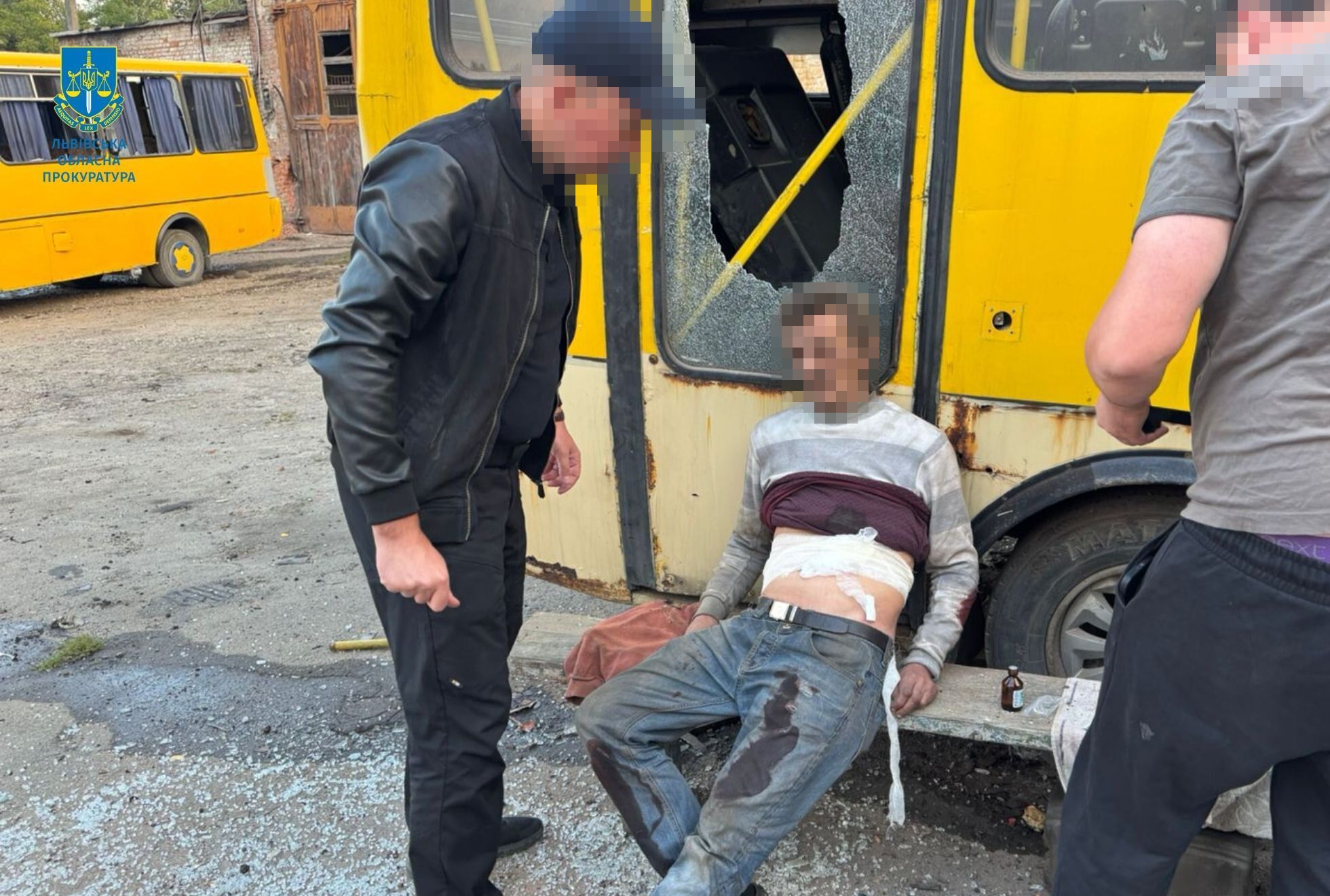 Росія вдарила по Львову дронами та ракетами: є загиблий і постраждалі. Фото й відео