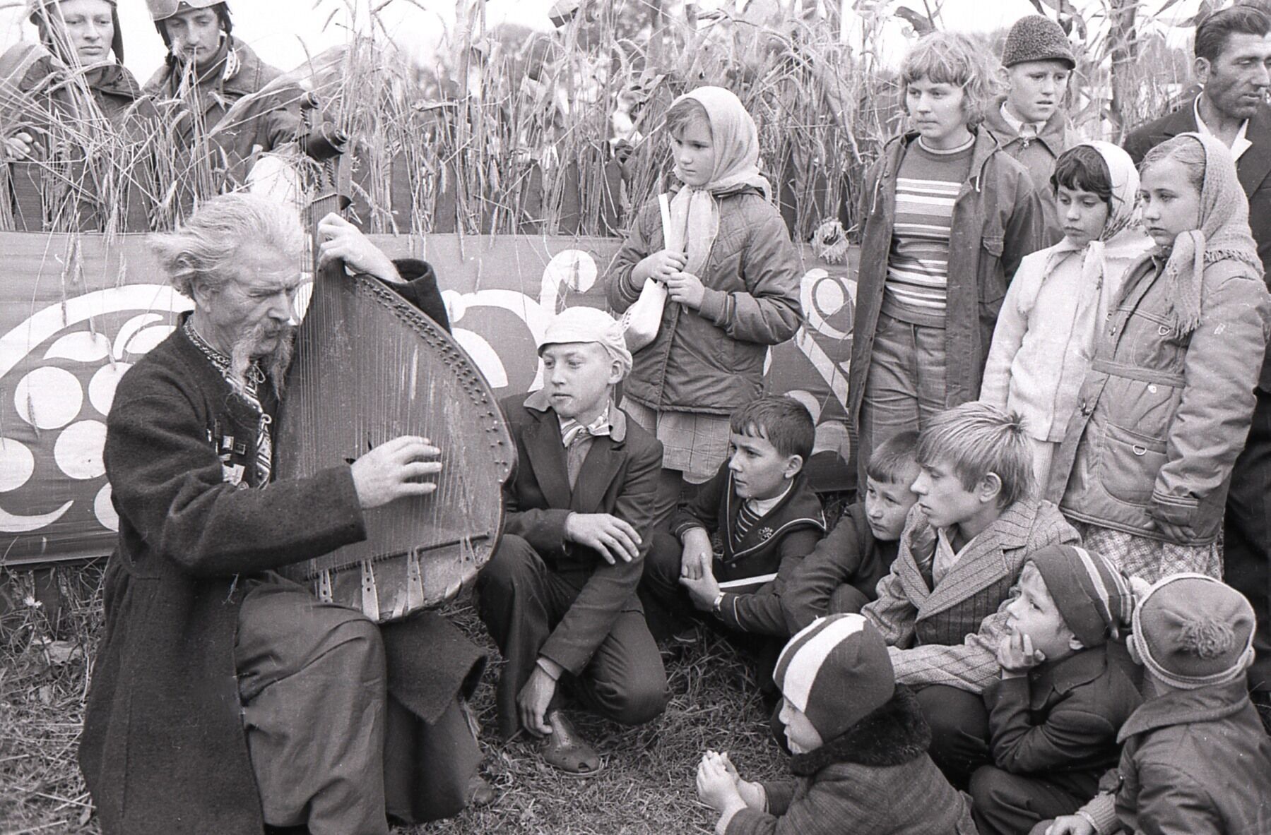 В сети показали Сорочинскую ярмарку в 70-х: колоритные фото