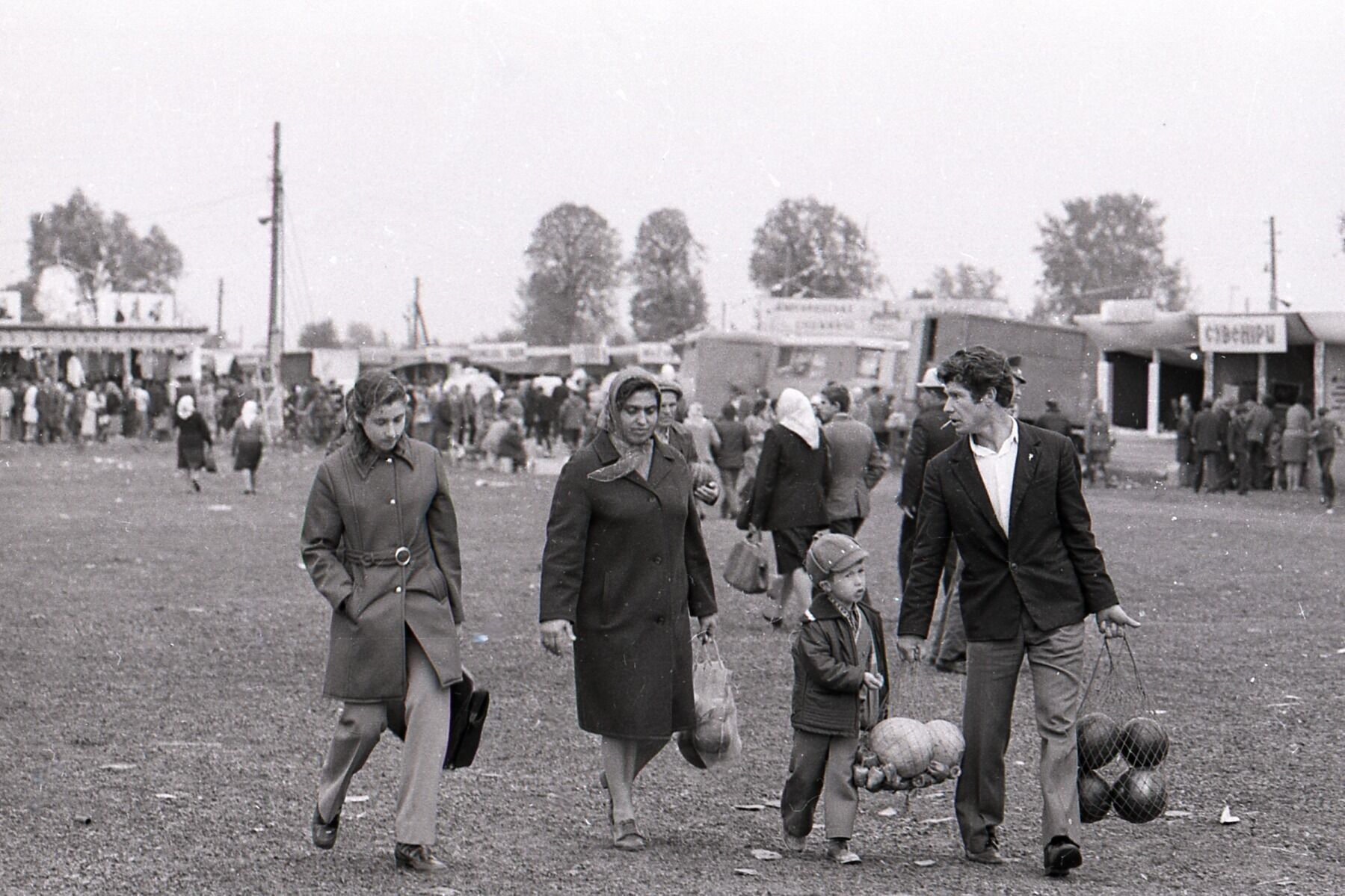 В сети показали Сорочинскую ярмарку в 70-х: колоритные фото