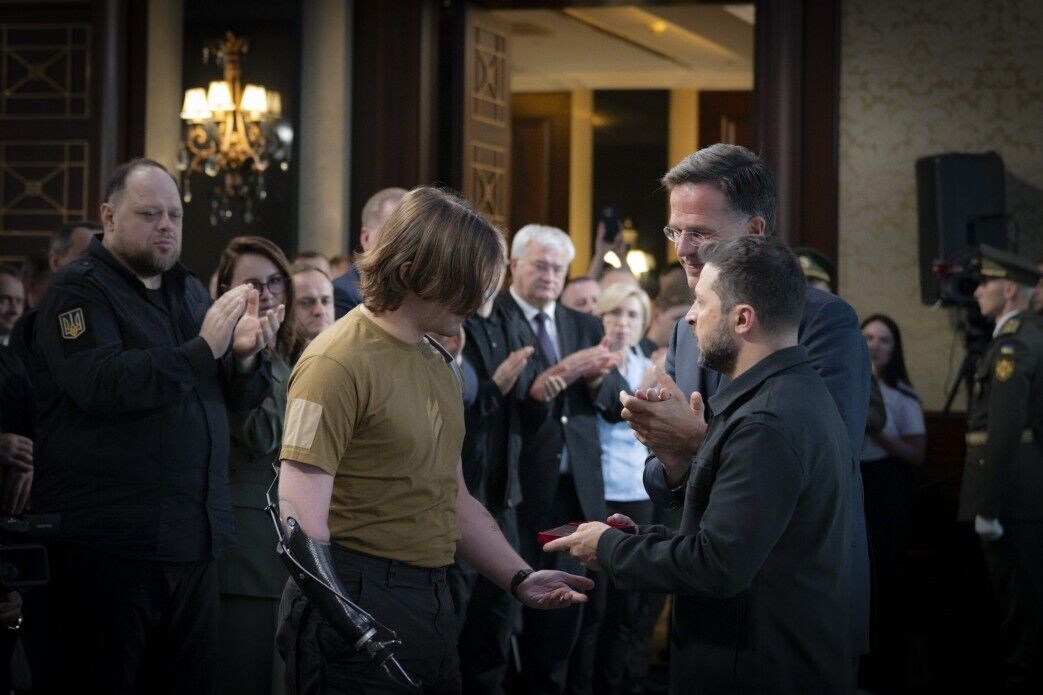 "Мужество навсегда будет носить имя Украина": Рютте в Киеве посетил Международный ветеранский форум. Фото