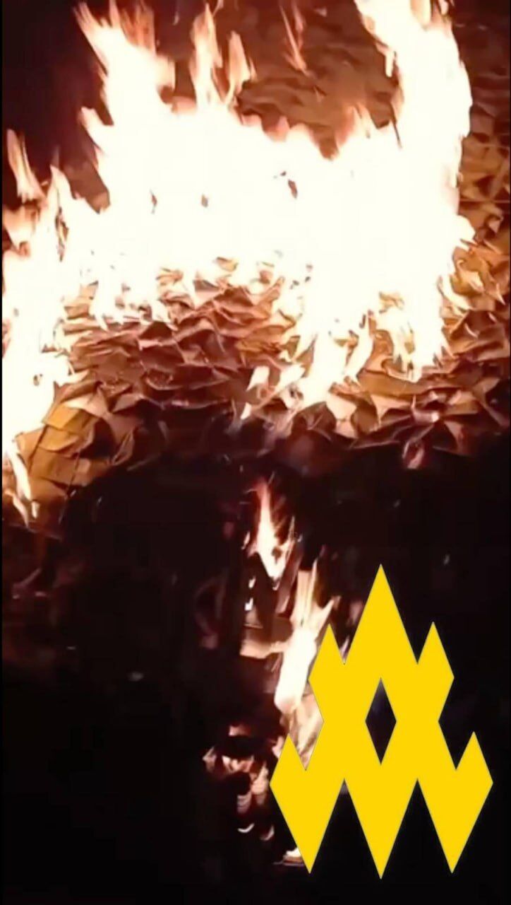 Оккупанты на Херсонщине жгут свою технику, чтобы не идти на позиции: в "Атеш" раскрыли данные о саботаже в рядах врага. Фото и видео