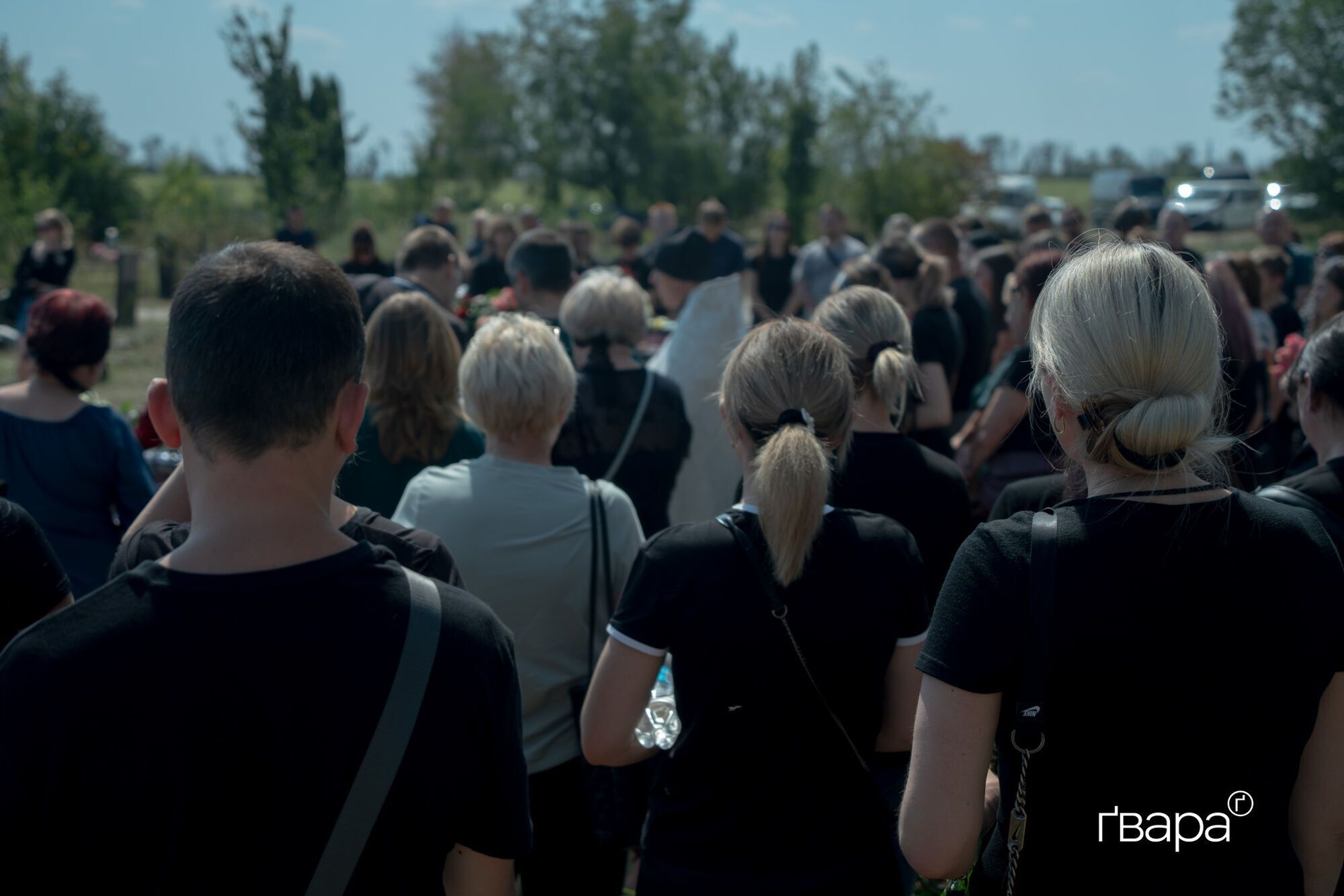 Самому маленькому ребенку было полтора года: в Харькове попрощались с семьей, которая погибла в результате российского обстрела. Фото