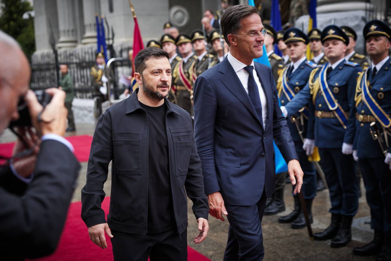 Зеленский в Киеве провел встречу с Рютте и назвал "единственного человека", способного остановить Путина. Фото и видео