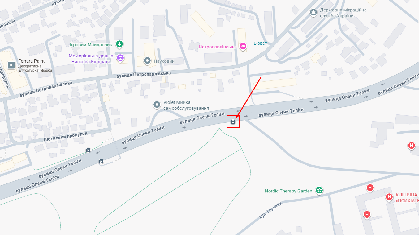 У Києві сталась ДТП за участі маршрутки та автобуса: є постраждалі. Подробиці, фото та відео