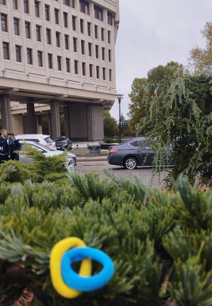 "Знак нашего достоинства и силы": как в Украине празднуют День флага. Фото и видео из разных областей