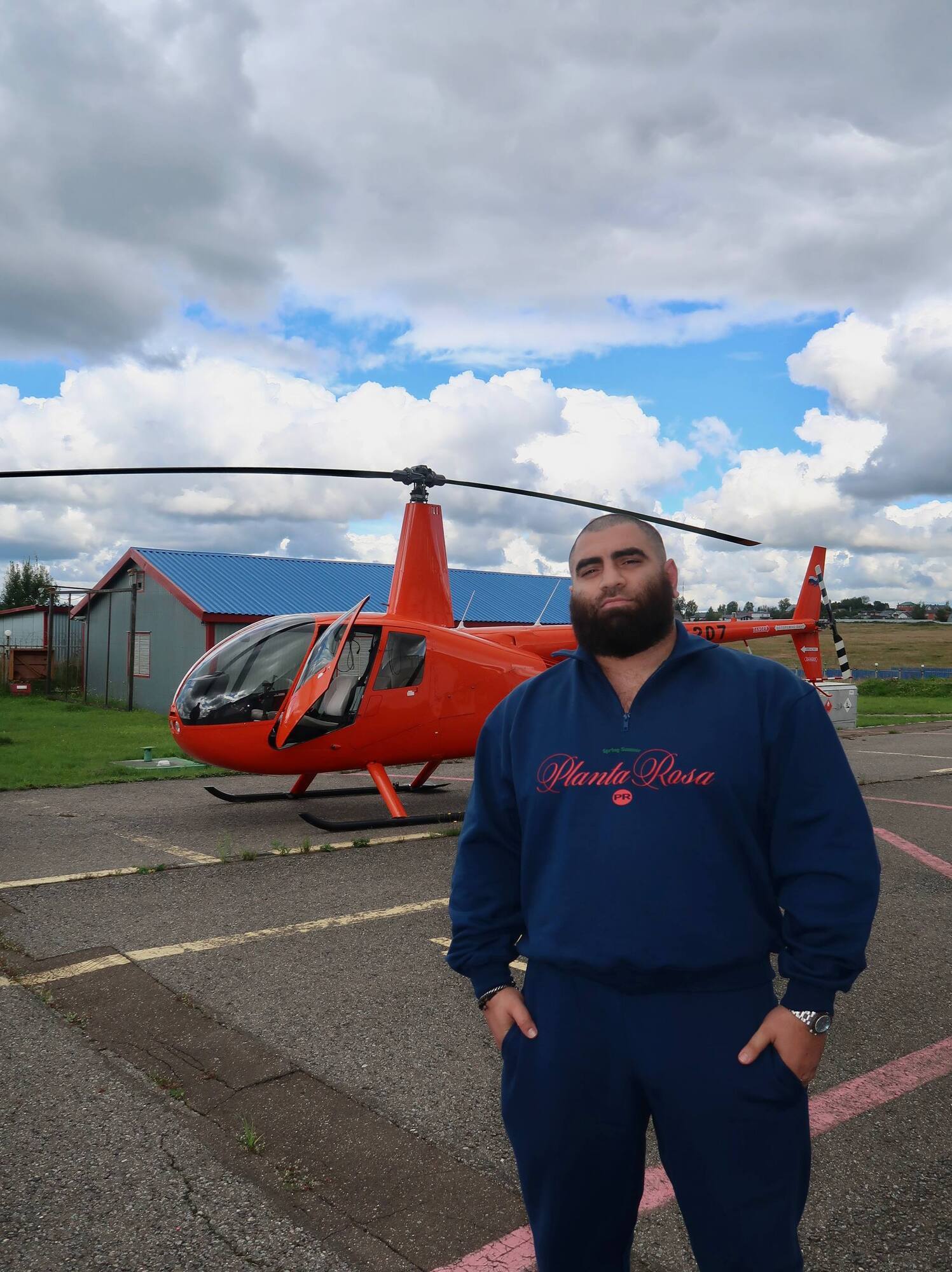 У Росії під час спроби виїхати у Білорусь затримали блогера, який підримував ЗСУ