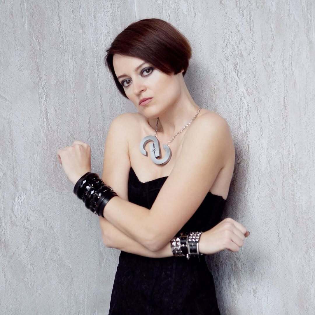 "Ми їдемо в небезпеку": заслужена артистка України пригадала, як вчителька залякувала дітей перед поїздкою у Львів за часів СРСР