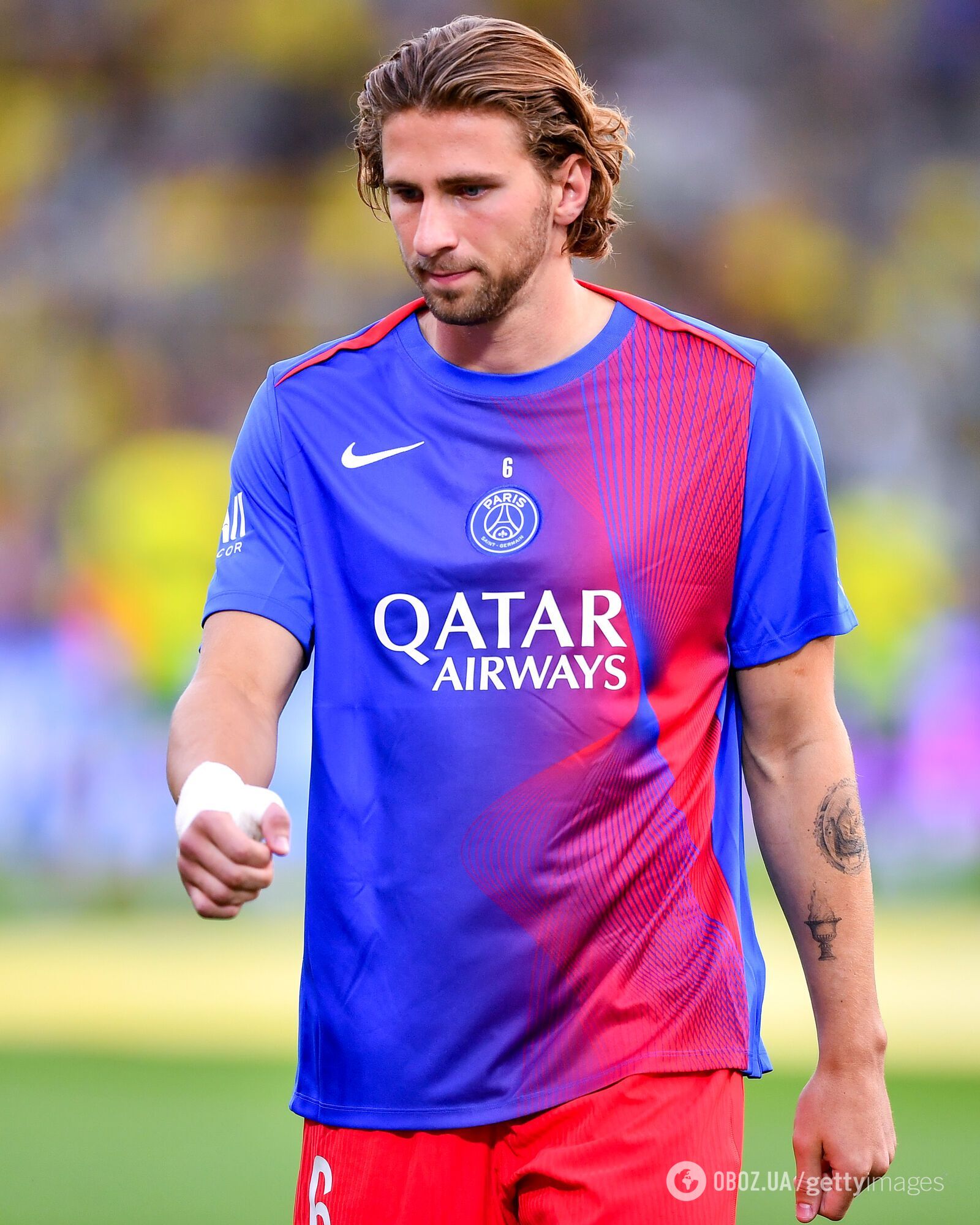 На камеру потрапило справжнє ставлення Забарного до Сафонова в ПСЖ, спровокувавши скандал. Відео