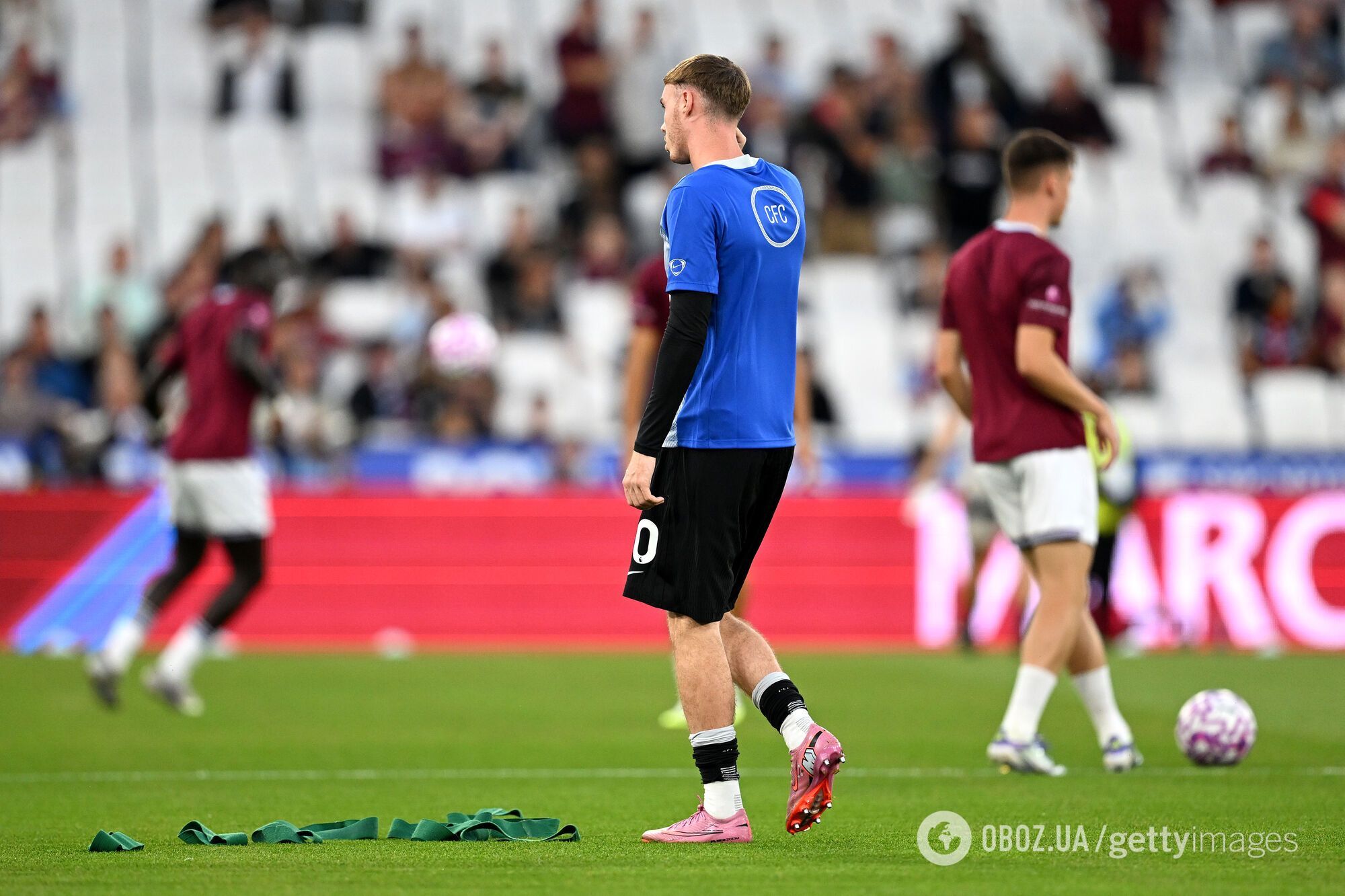 Футболист, которым "Челси" заменил Мудрика, получил травму, не выходя на матч