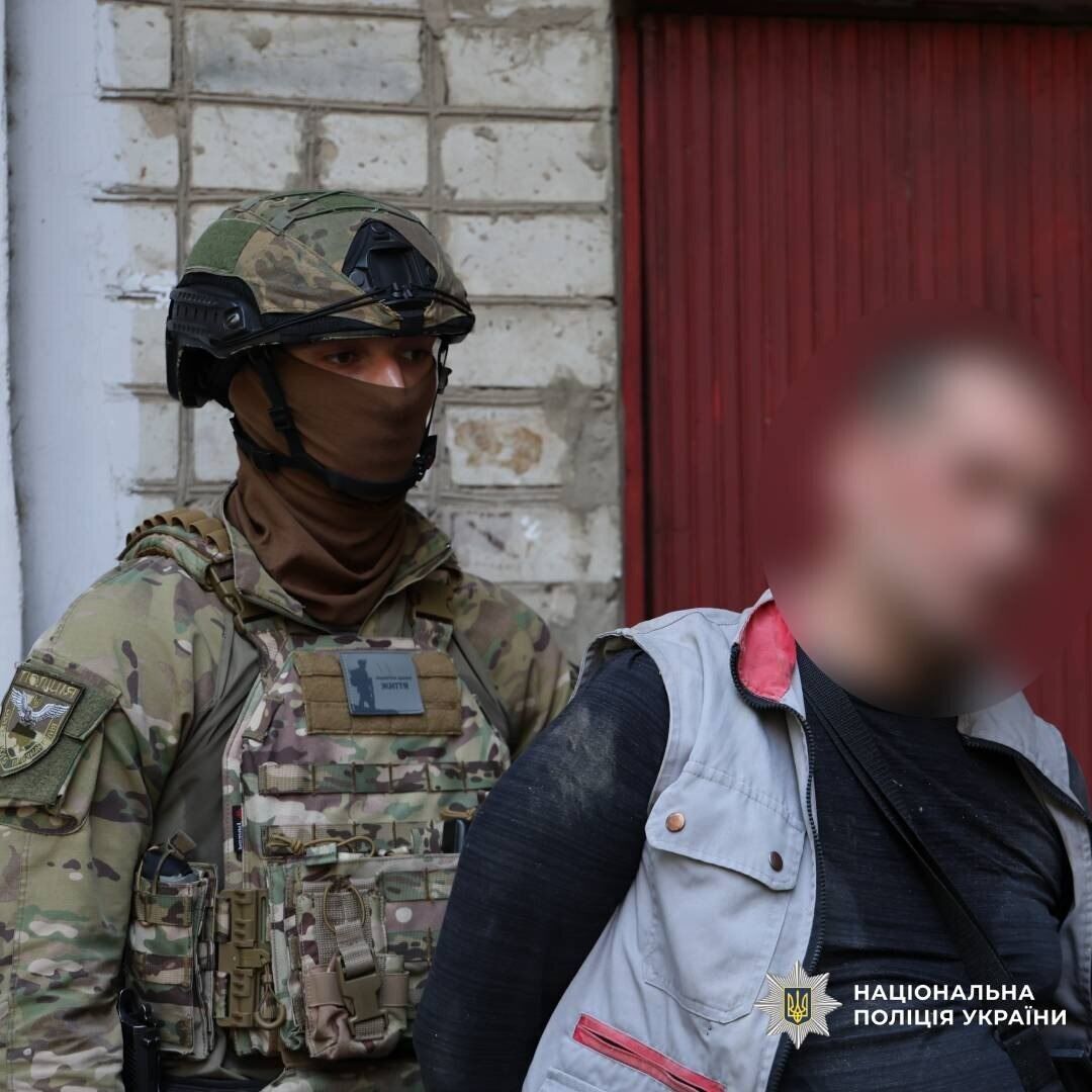 Связали и требовали деньги: на Харьковщине задержали нападавших на мать военнослужащего ВСУ. Фото