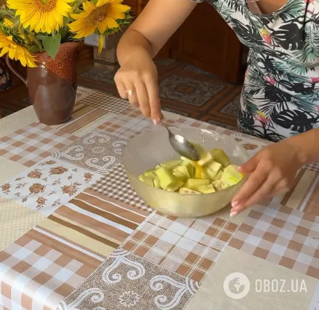 Тушковані баклажани зі сметаною та часником: ділимось простим рецептом сезонної страви