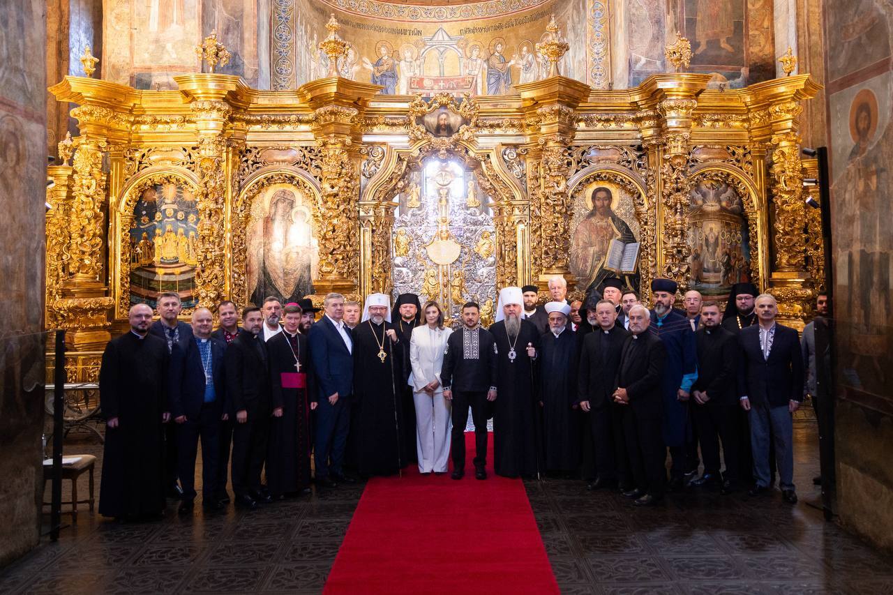 Зеленський: українці є і будуть на цій землі через 100 років