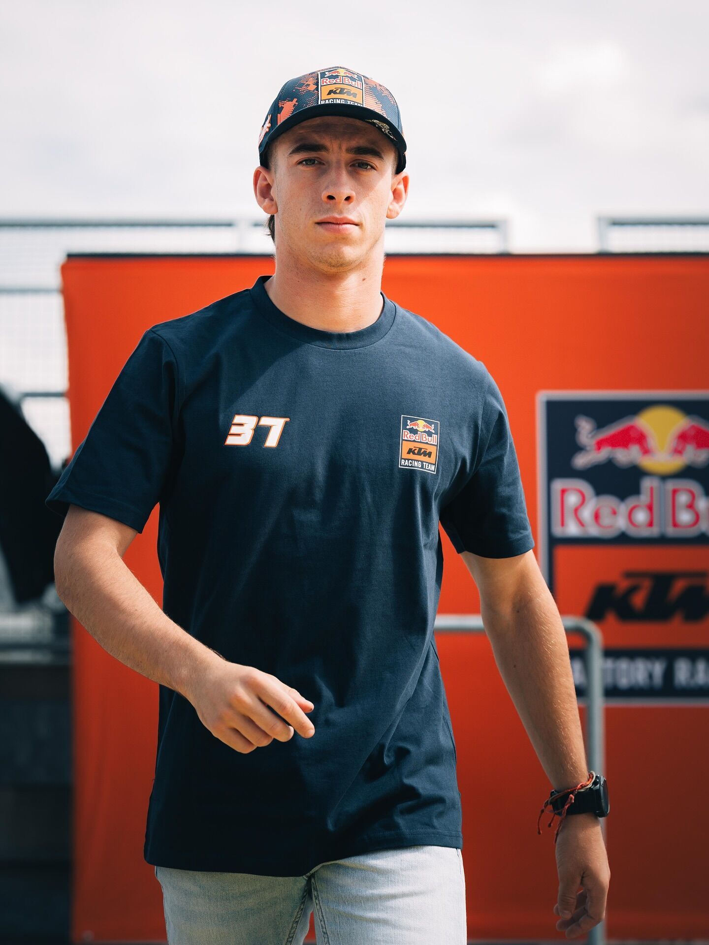 "Найшокуюче відео дня". Унікальна аварія на MotoGP зібрала 870 000 переглядів за добу