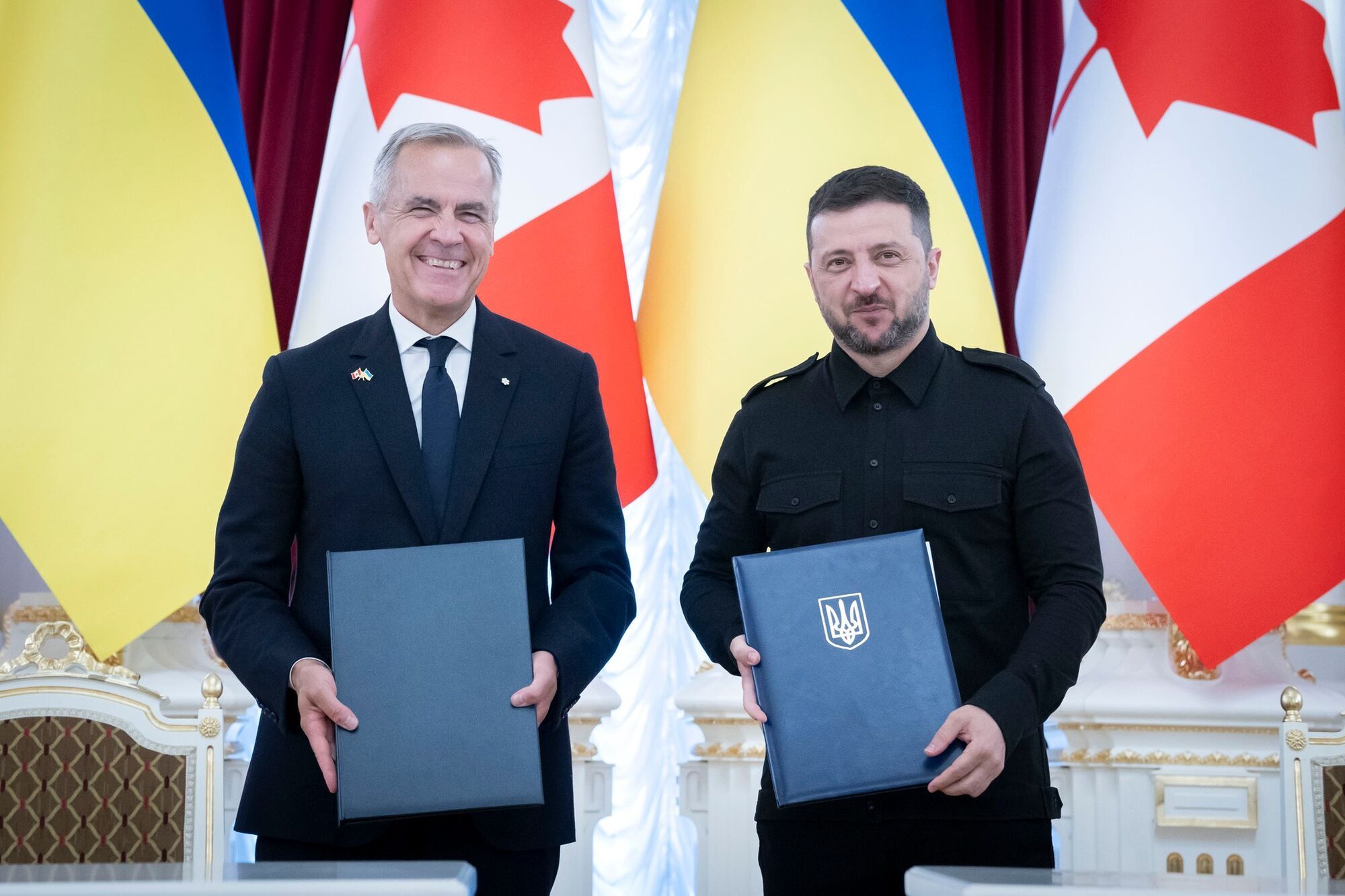 "Усиливаем поддержку": новый премьер Канады впервые приехал в Украину. Видео