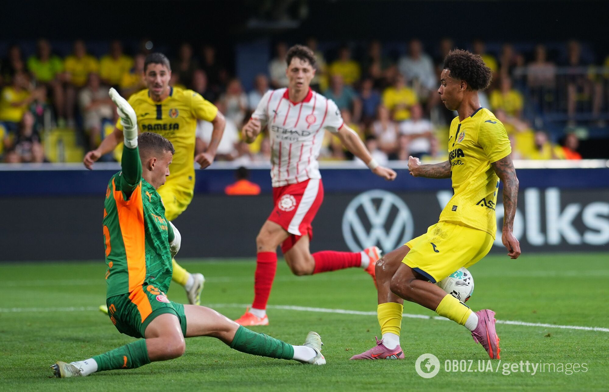 Голкипер сборной Украины встал на ворота в Испании и пропустил 4 гола за 28 минут матча, а потом еще один. Видео