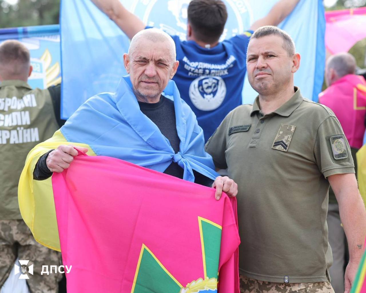 Україна та РФ провели обмін полоненими: повернулися військові й цивільні. Фото і відео