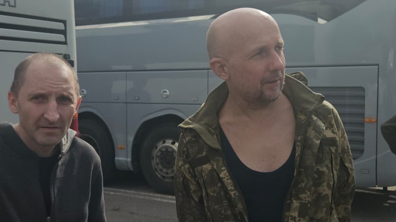 Україна та РФ провели обмін полоненими: повернулися військові й цивільні. Фото і відео