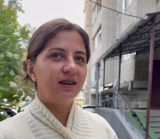 "Схопила дитину, кота і вибігла з квартири": мешканка Сум розповіла про ворожу атаку. Відео