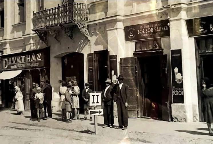 Старий Хуст: у мережі показали історичні фото міста