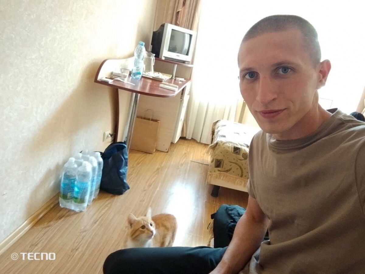 Кіт 4,5 роки провів у колонії: військовий повернувся з полону РФ із домашнім улюбленцем