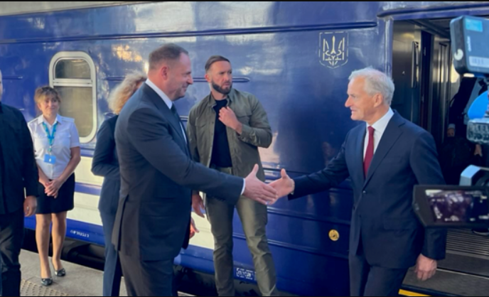 До Києва прибув з візитом прем’єр-міністр Норвегії Йонас Гар Стере. Відео