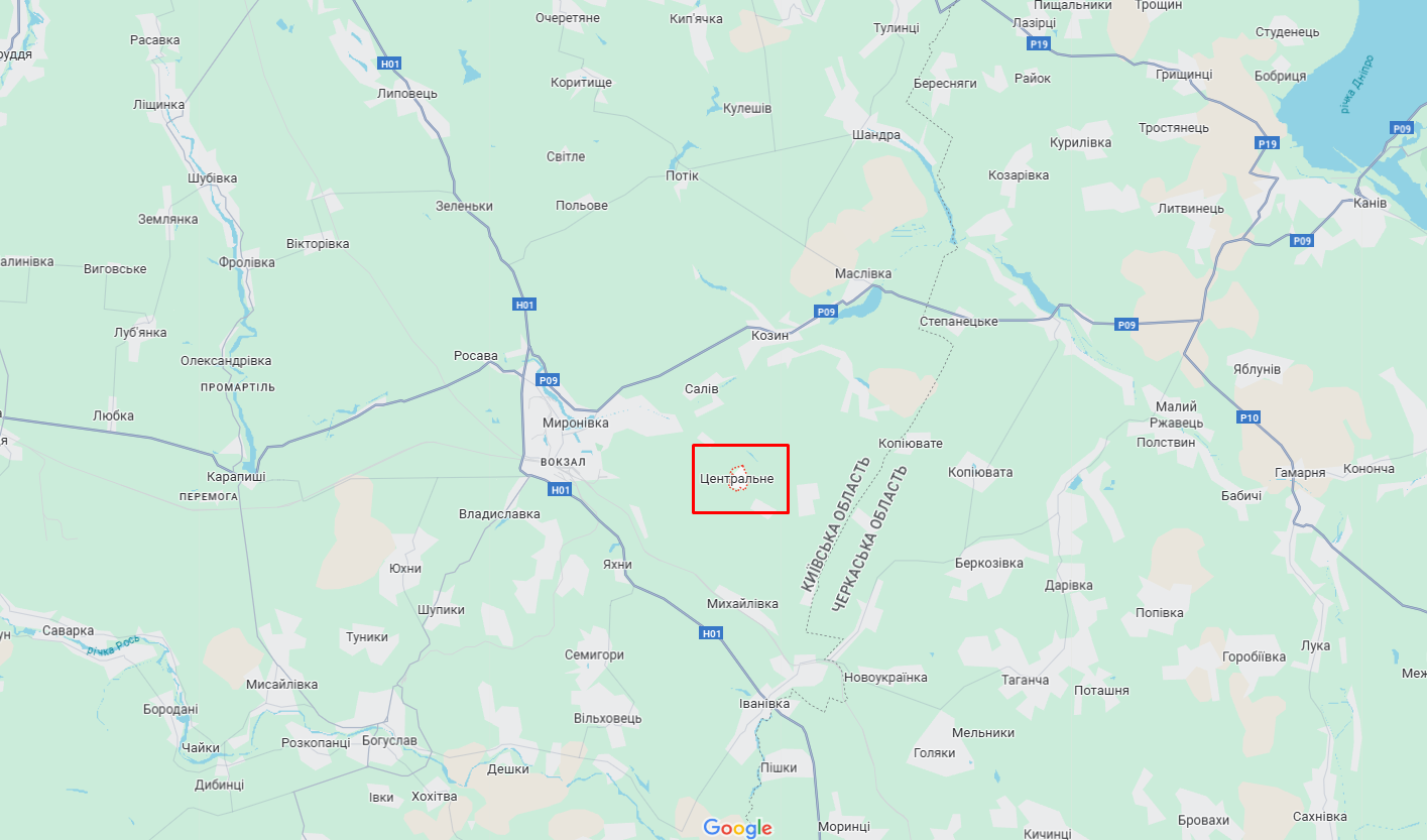 На Киевщине пьяный водитель на скорости протаранил металлическое ограждение: есть пострадавший. Фото