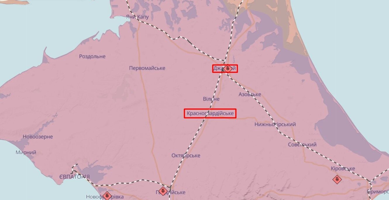 Під ударом була залізниця: в окупованому Криму прогриміли вибухи, піднявся дим. Фото