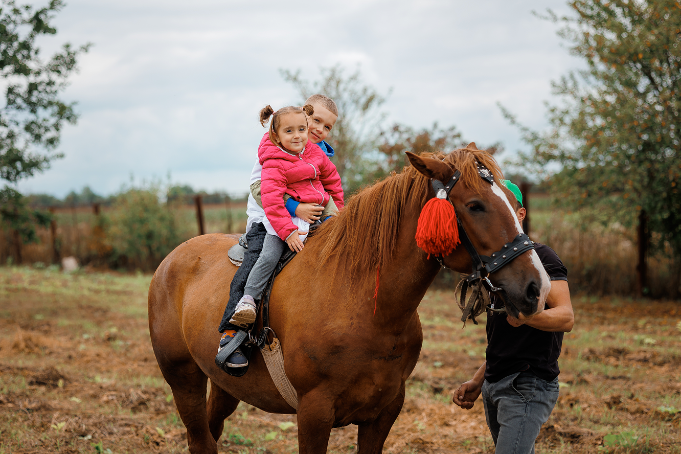 Пригоди з "Українськими вертольотами". Як бізнес організовує відпочинок для ветеранів та родин загиблих