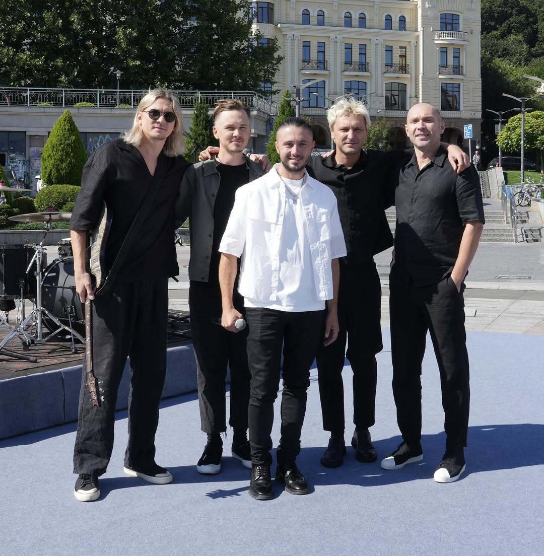 "Це були найдовші секунди мого життя". Тарас Тополя – про зруйновану квартиру, рішення судитися з Мар’яною Безуглою та спогади з війни