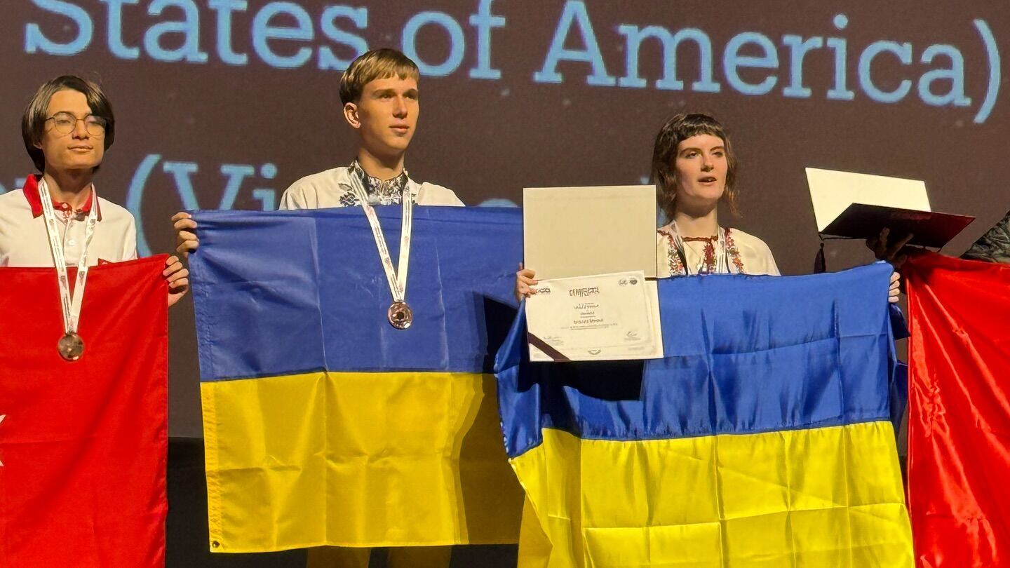 Українські школярі здобули 27 медалей на семи міжнародних олімпіадах