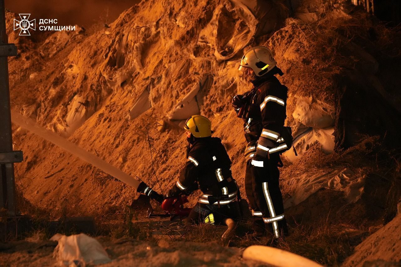 Окупанти масовано атакували Полтавщину: є влучання, стались пожежі