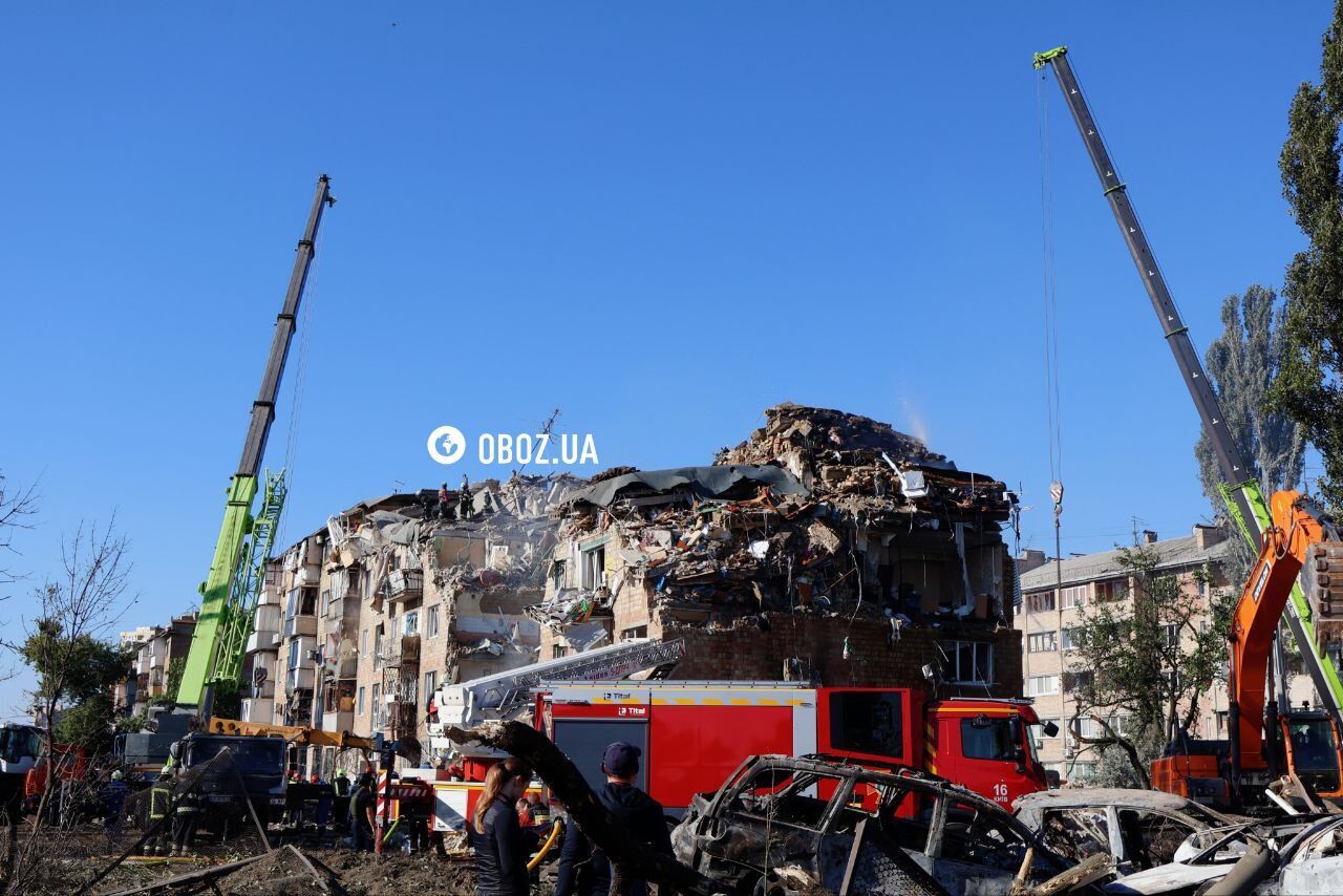 "Россия выбирает баллистику, а не стол переговоров": Зеленский отреагировал на новую атаку на Украину, которая оборвала восемь жизней, и обратился к Китаю и Венгрии