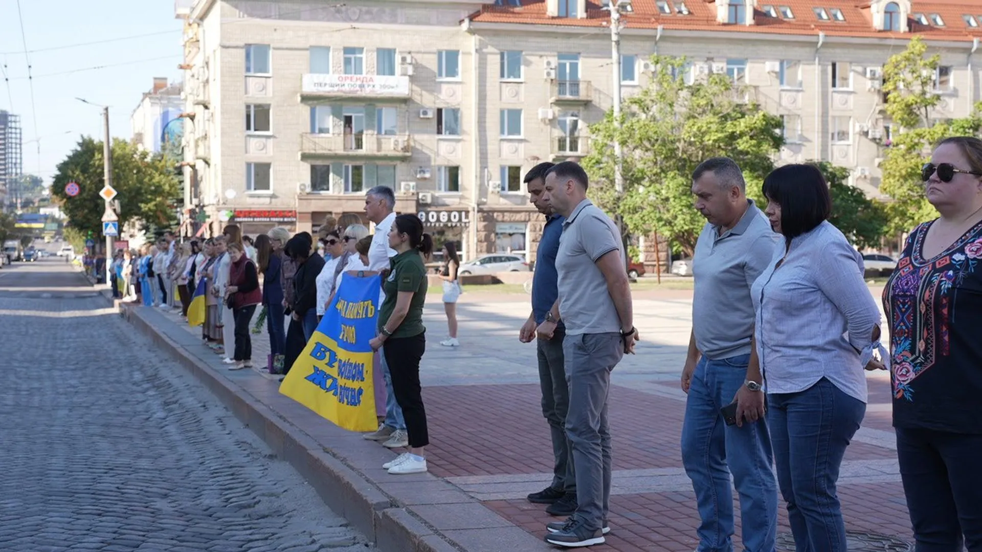 Загинув під час заходу МіГ-29 на посадку: у Кропивницькому попрощалися з льотчиком Сергієм Бондарем. Фото