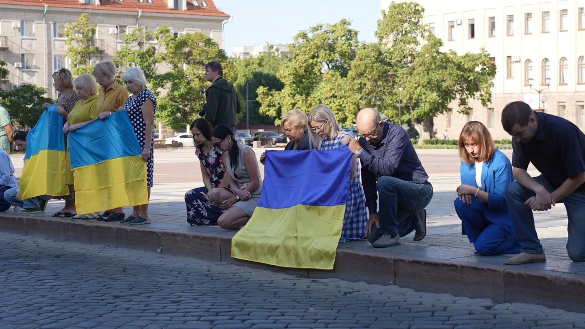 Загинув під час заходу МіГ-29 на посадку: у Кропивницькому попрощалися з льотчиком Сергієм Бондарем. Фото