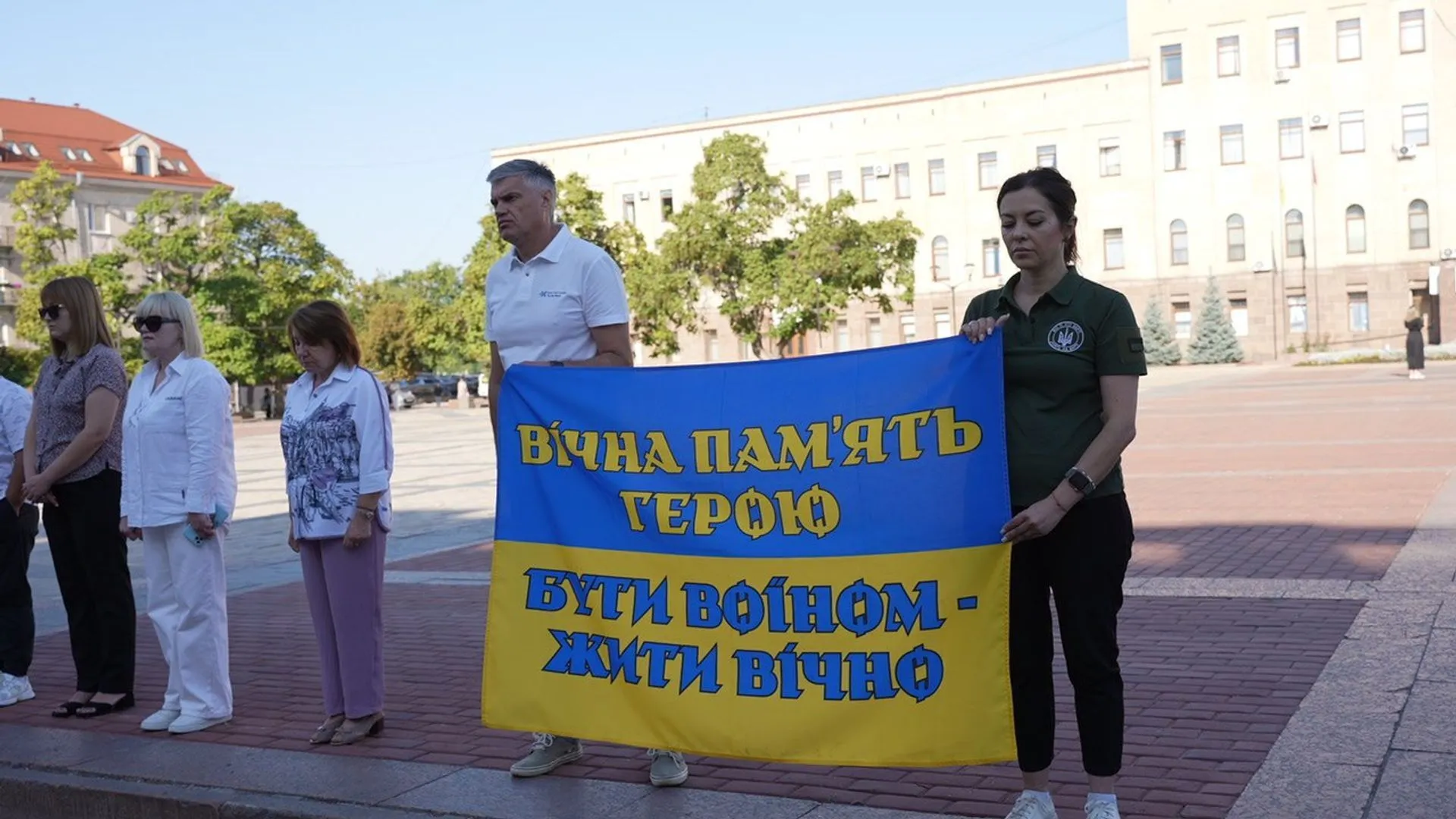Загинув під час заходу МіГ-29 на посадку: у Кропивницькому попрощалися з льотчиком Сергієм Бондарем. Фото