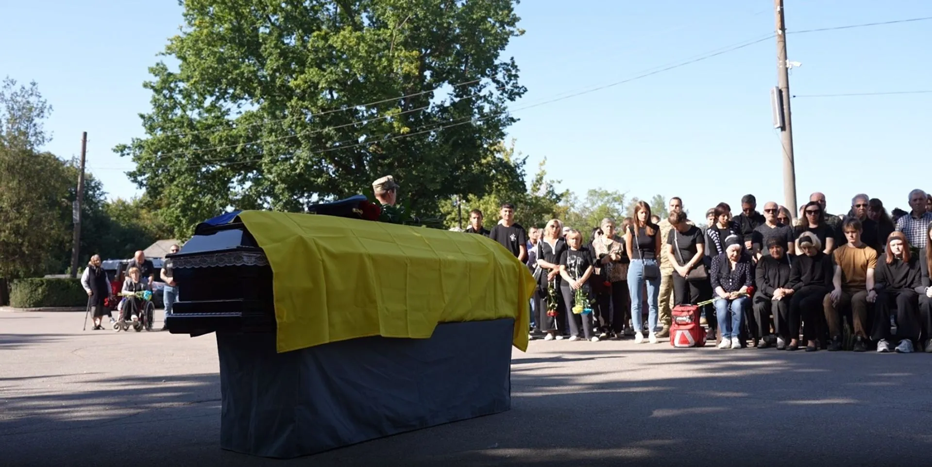 Загинув під час заходу МіГ-29 на посадку: у Кропивницькому попрощалися з льотчиком Сергієм Бондарем. Фото