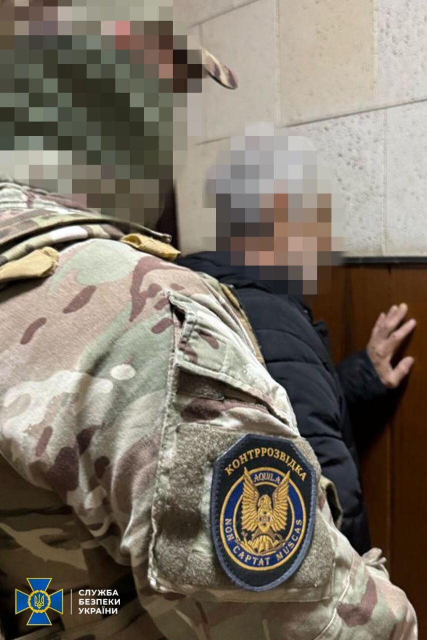 СБУ затримала в Запоріжжі агента ФСБ, якому ворог передавав вибухівку для терактів за допомогою дронів. Фото