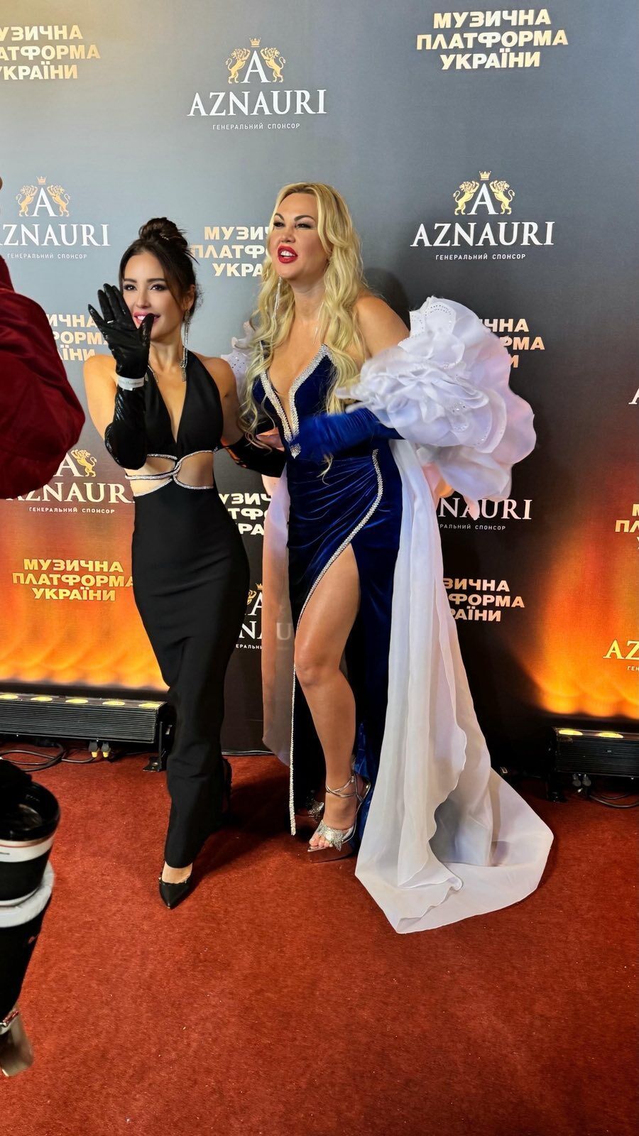 "Там такая "Санта-Барбара", что не разобраться". "Подруга" Камалии, которую певица обвинила в предательстве, раскрыла подробности конфликта