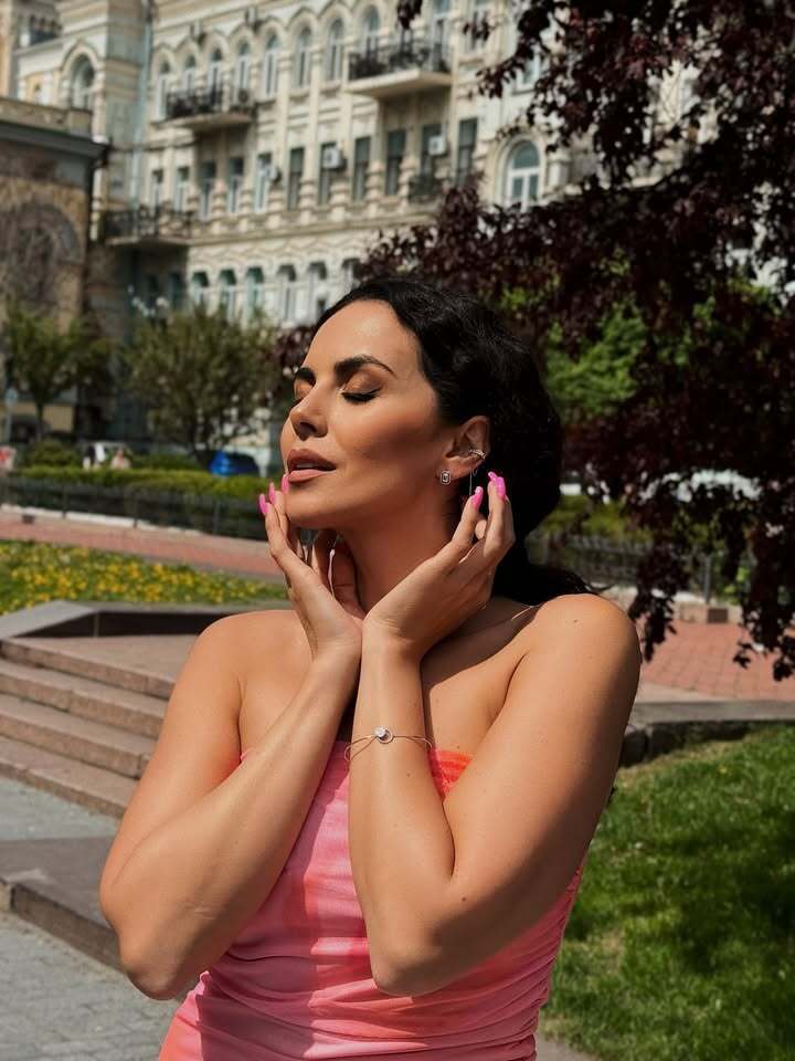 Настя Каменських зіткнулася з першими наслідками позиції "какая разніца": як в Україні покарали співачку