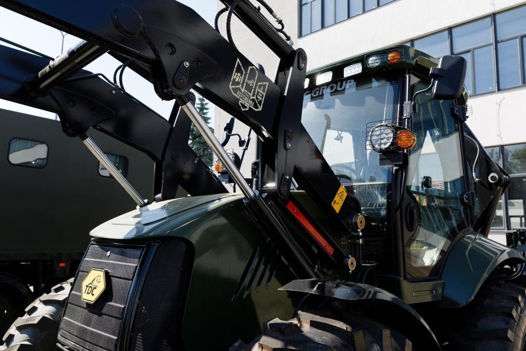 "Поддержка ВСУ – это задача номер один": Порошенко привезет бойцам на фронт новую партию помощи